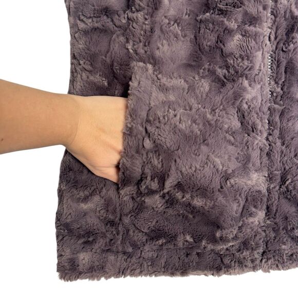 NEW The North Face Womens Mossbud Insulated Reversible Vest Medium Zip Pockets - Picture 6 of 11